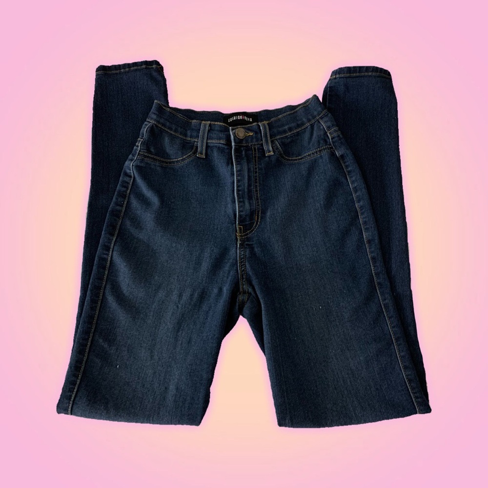 SOLD | ⭐️ Fashion Nova High Waist Jeans ⭐️